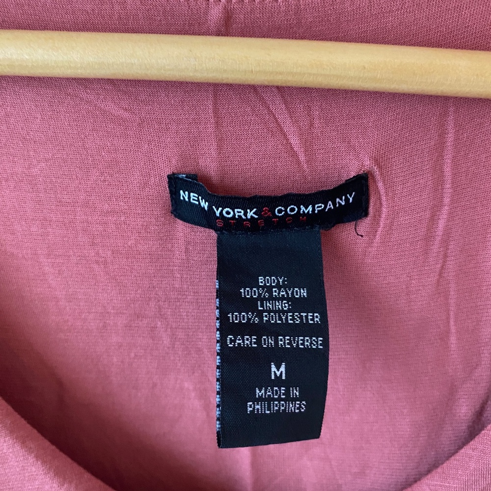 NY&CO ROSE RUFFLE DRESS M - Picture 3 of 3